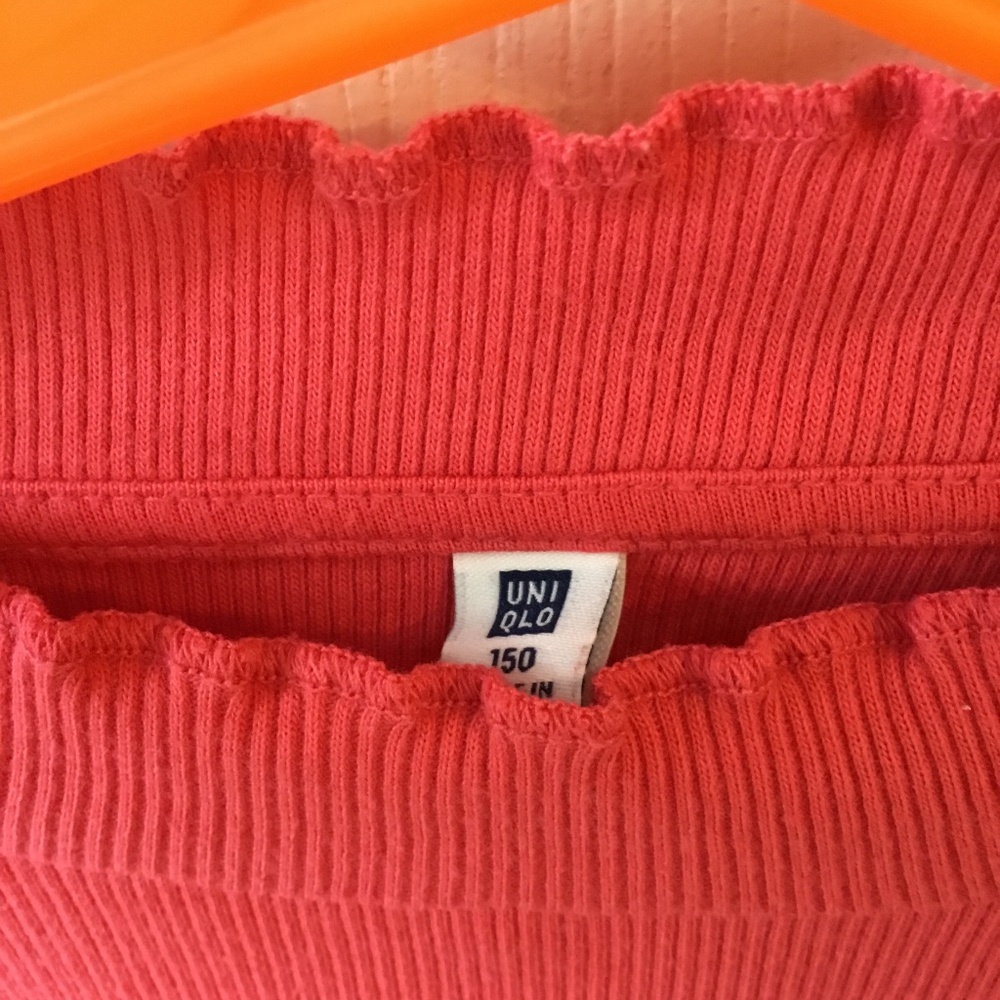 Uniqlo Long Sleeve Girl Shirt - Picture 2 of 3